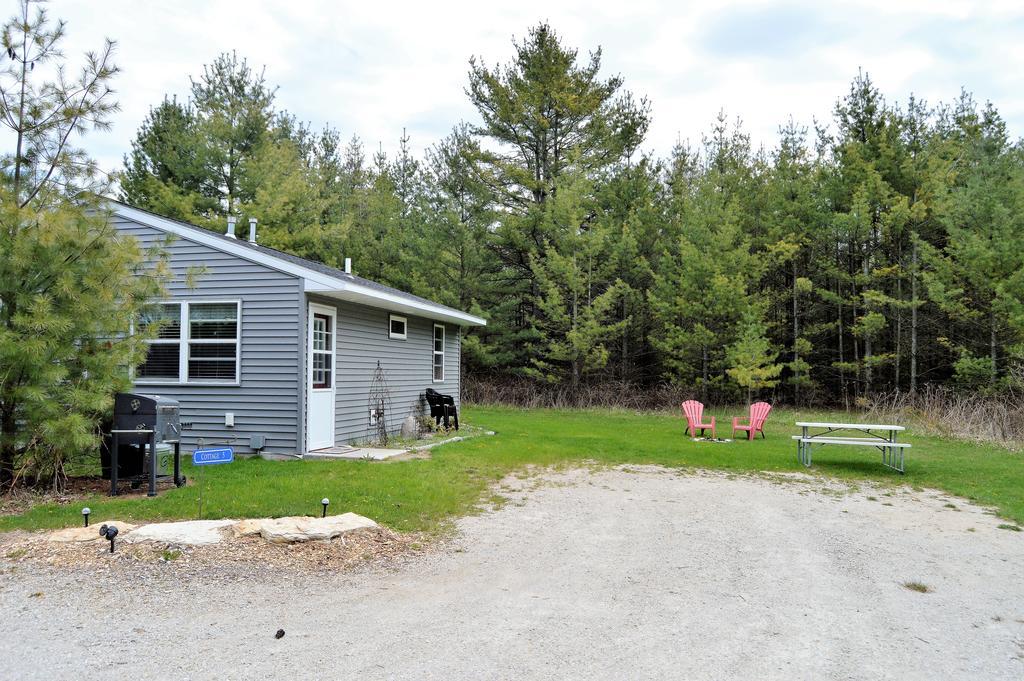 Baileys Sunset Cottages Baileys Harbor Exterior photo
